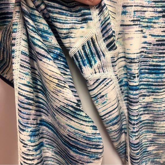 Lululemon Real Quick Tight in Blurry Belle Blue size 6 - Picture 11 of 14